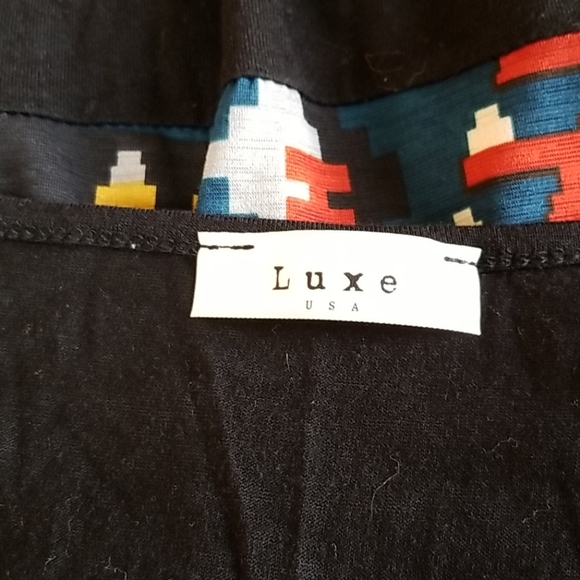 Aztec Print Top - Picture 3 of 3